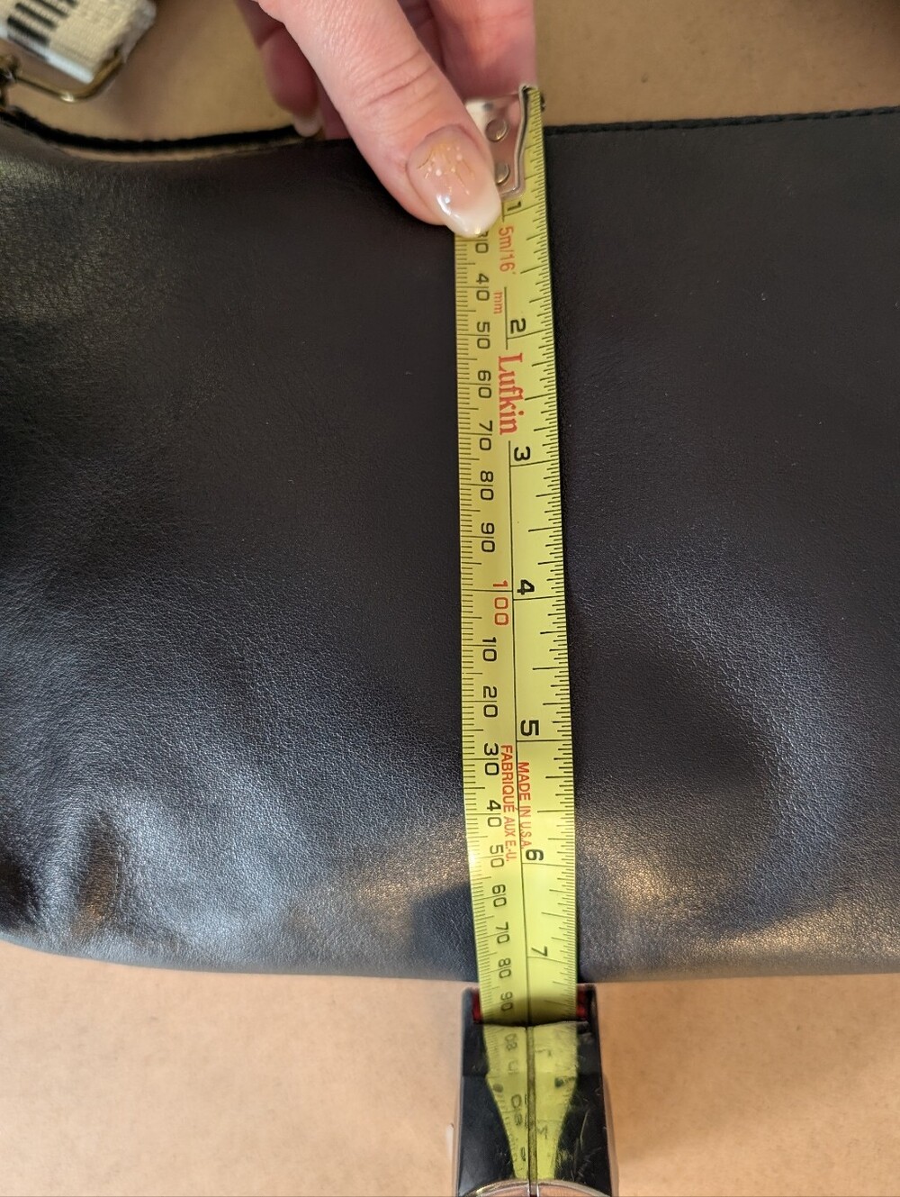 Madewell The Leather Caribiner Crossbody Sling Bag, Black Leather Purse - Picture 13 of 15